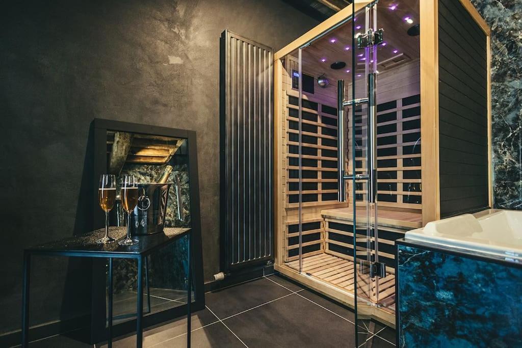 Le Duplex De L'Etoile Home Cinema Jacuzzi Et Sauna Privatif Longmesnil エクステリア 写真
